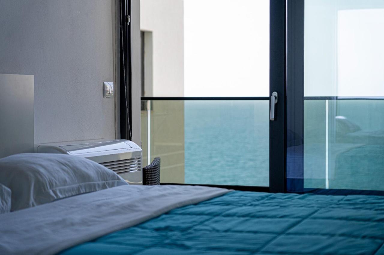 Golden Beach Residence - Luxury Apartments