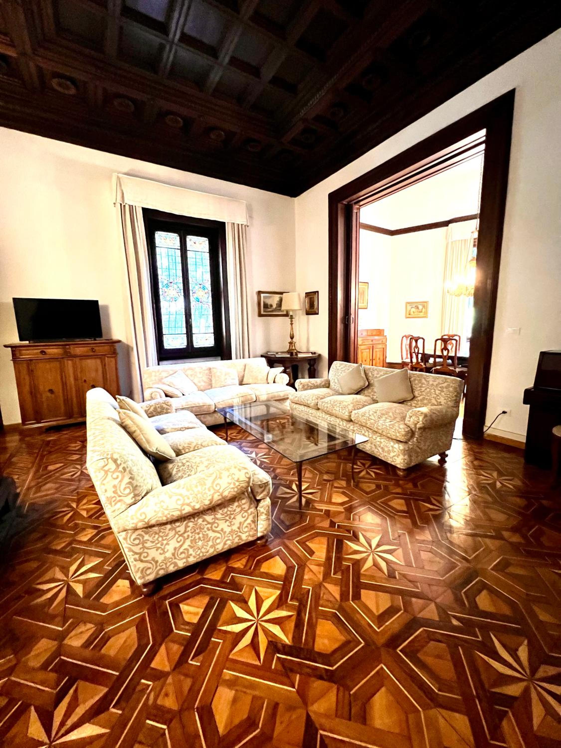 Luxury Liberty Apartment