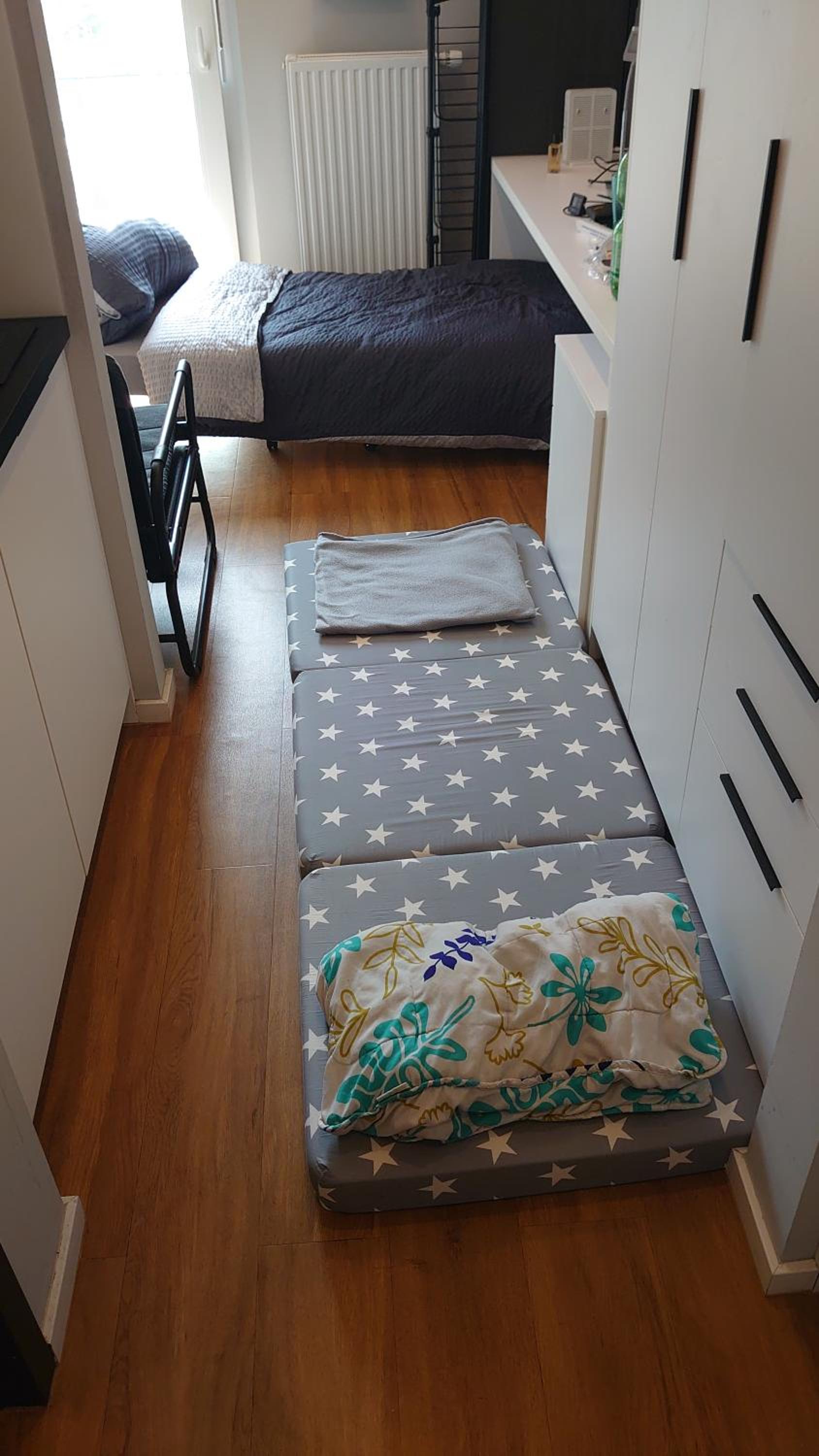 One Bed in Room, Room with Bathroom Shared with Ownner