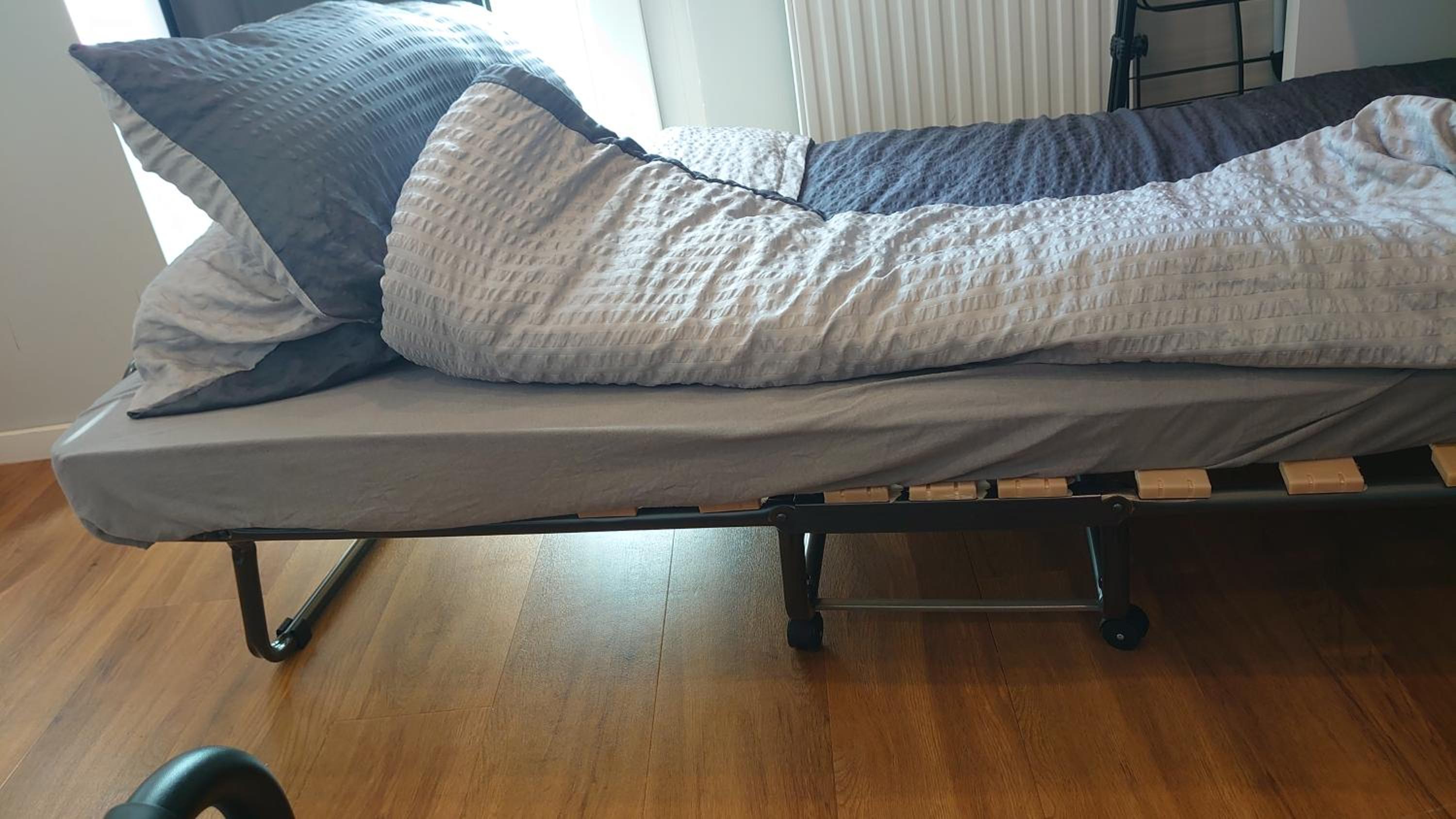 One Bed in Room, Room with Bathroom Shared with Ownner