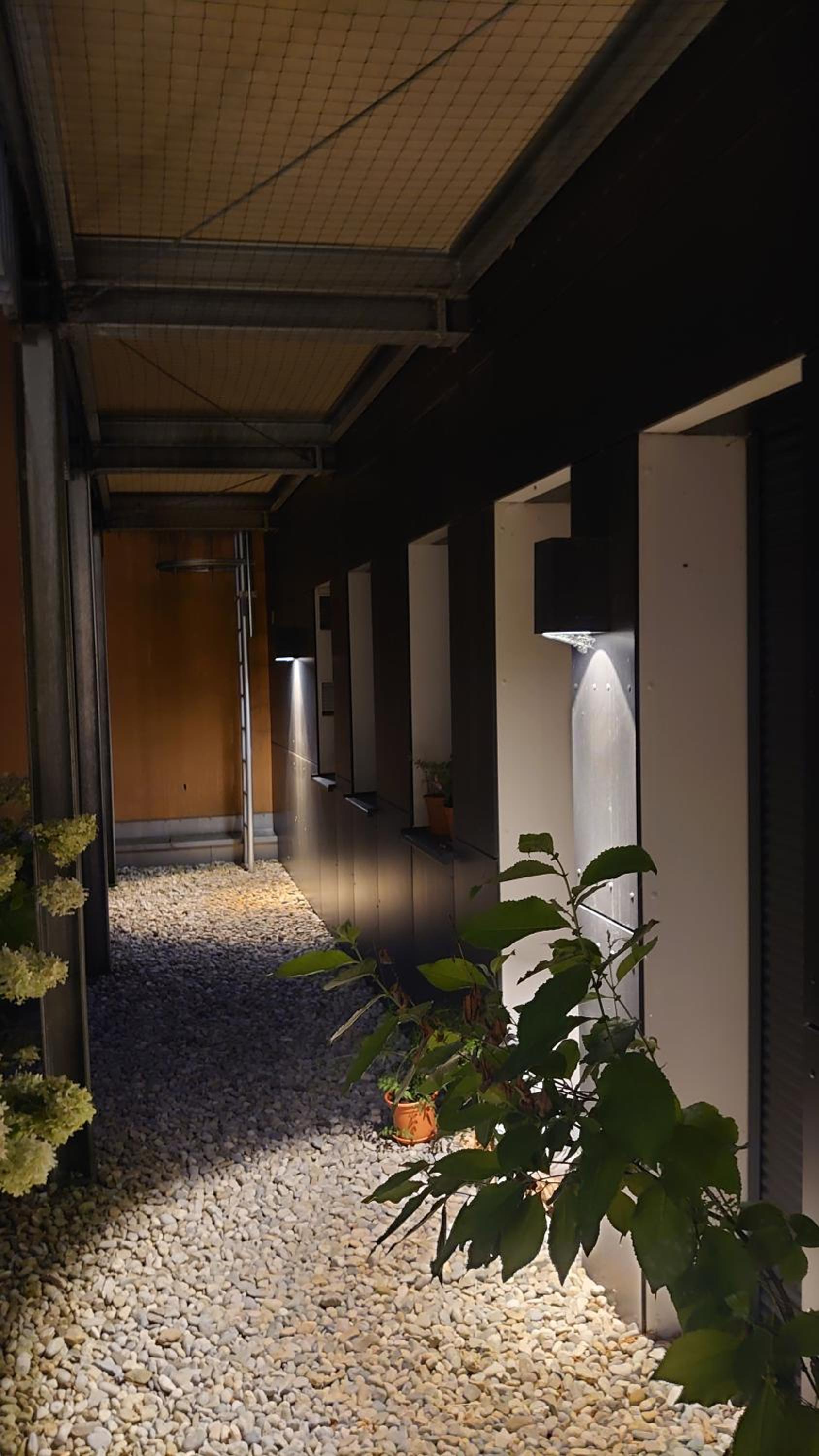 One Bed in Room, Room with Bathroom Shared with Ownner