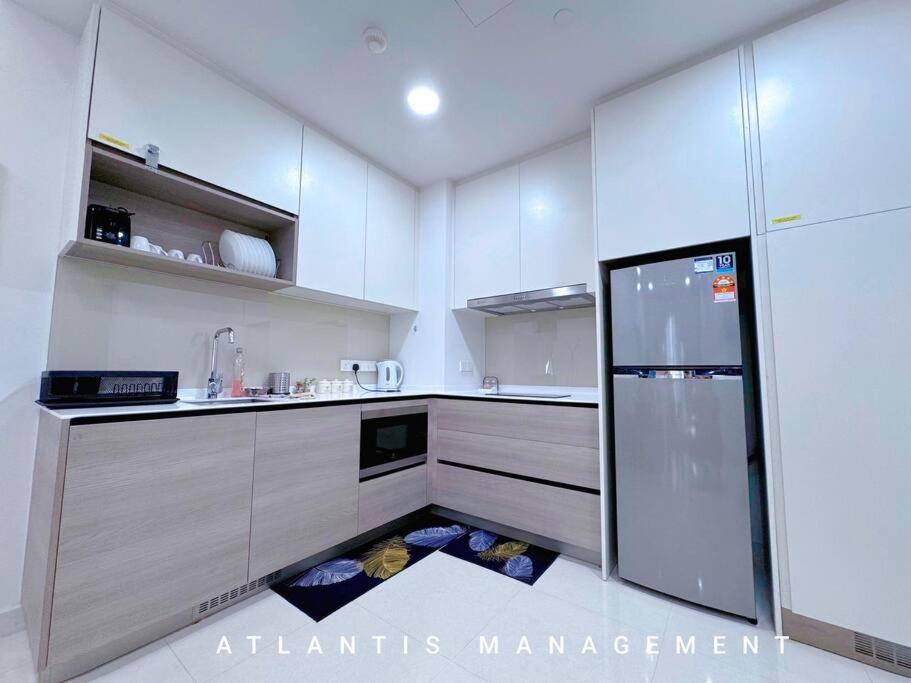 Midvally Mega Mall, Link With The Garden, KL ECO City By Atlantis Management