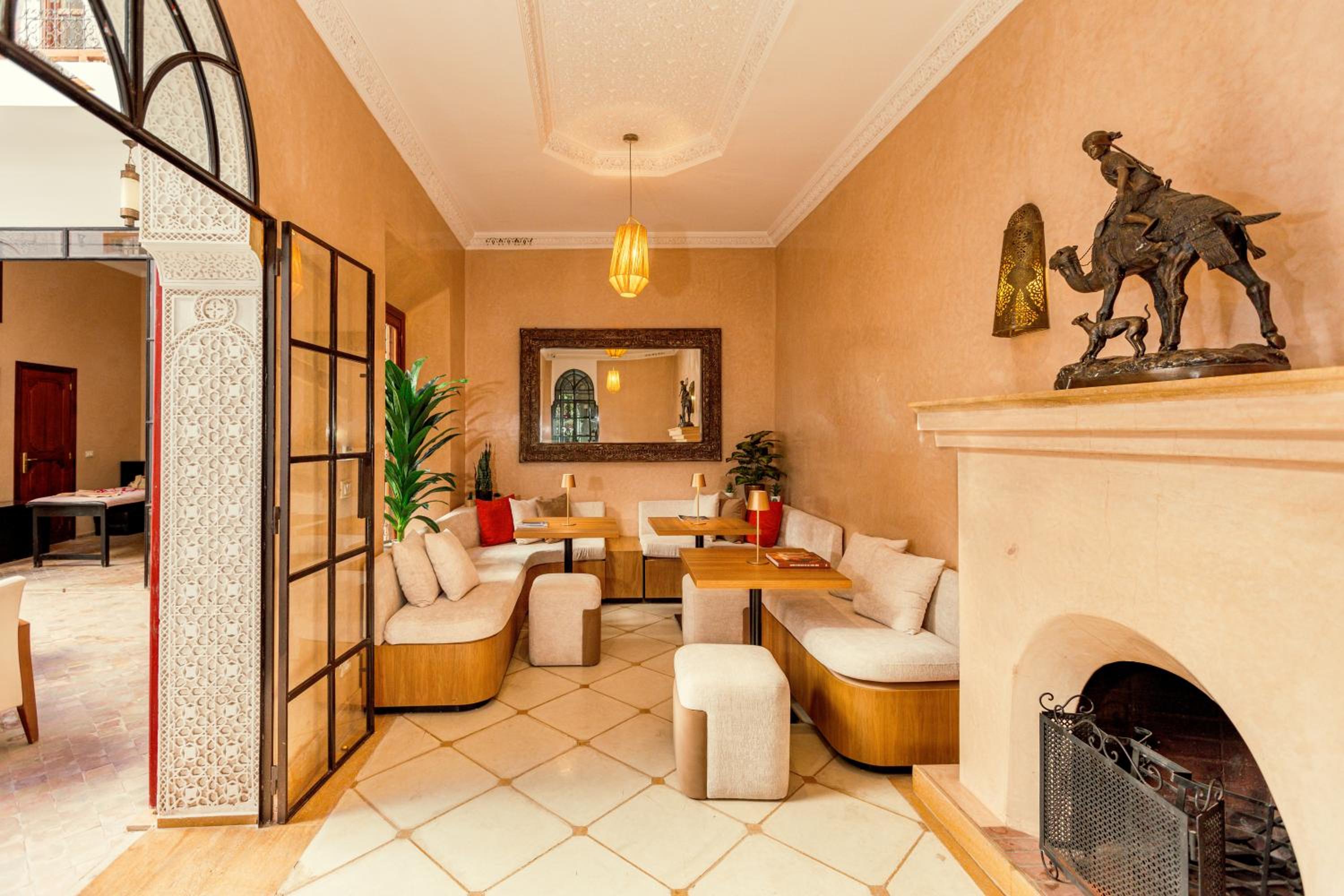 lounge