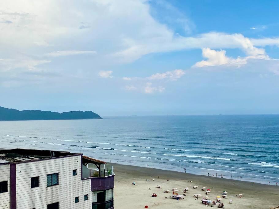 Apartamento Praia Grande! Prédio frente ao mar