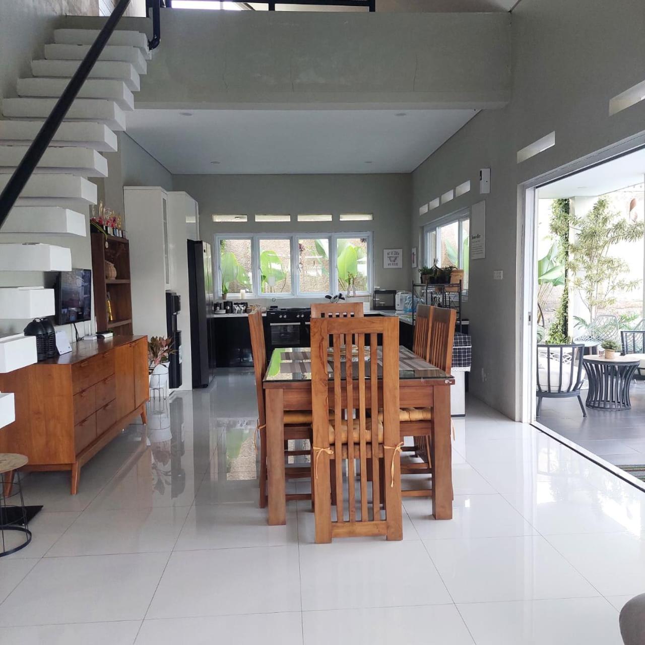 A&T House Sukabumi view 5
