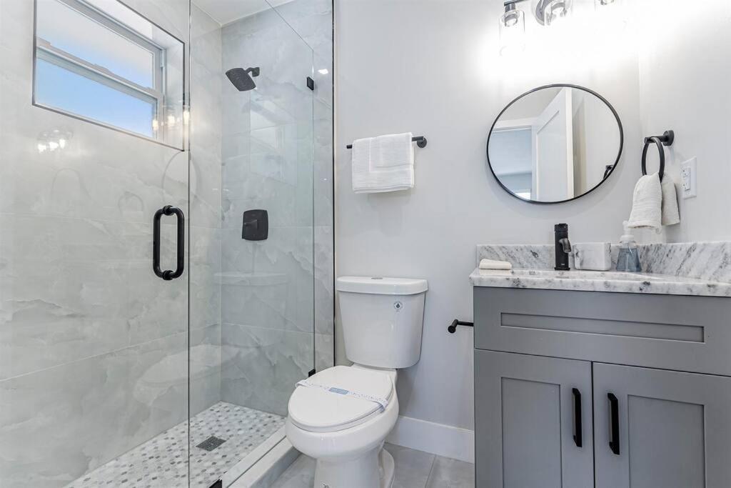 Modern Miami Unit 1 - Close to South Beach & Airport