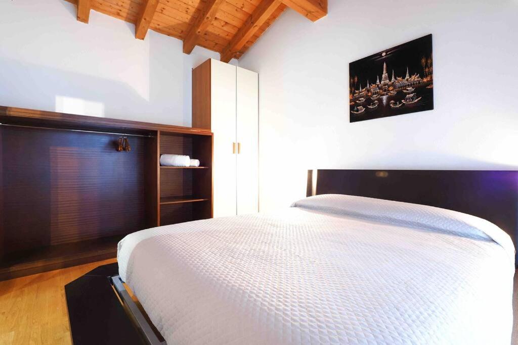 Trescore Balneario Bus 500m 8Posti Wi-Fi Check in 24h view 5
