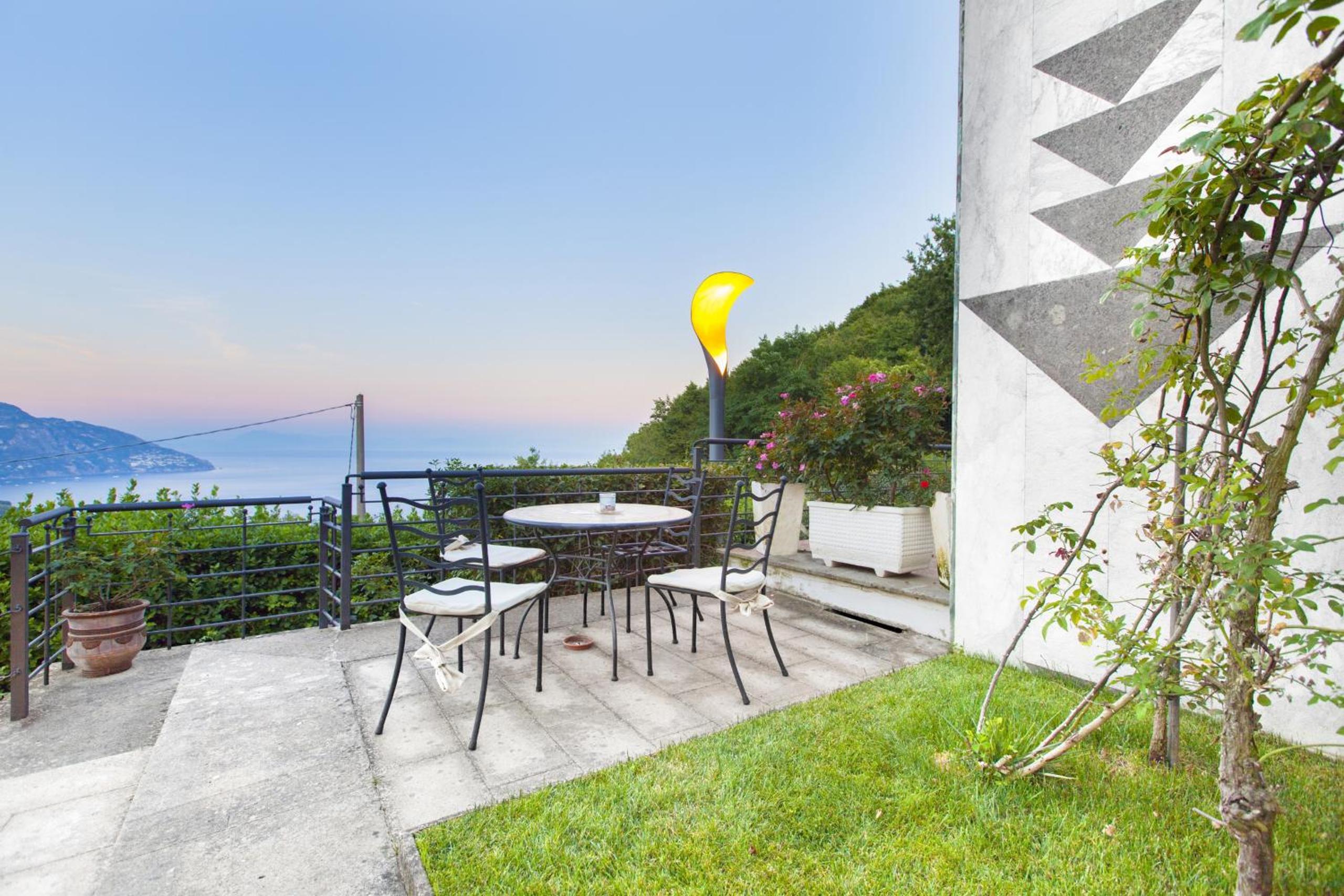 AMORE RENTALS - Villa Calisto photo 3