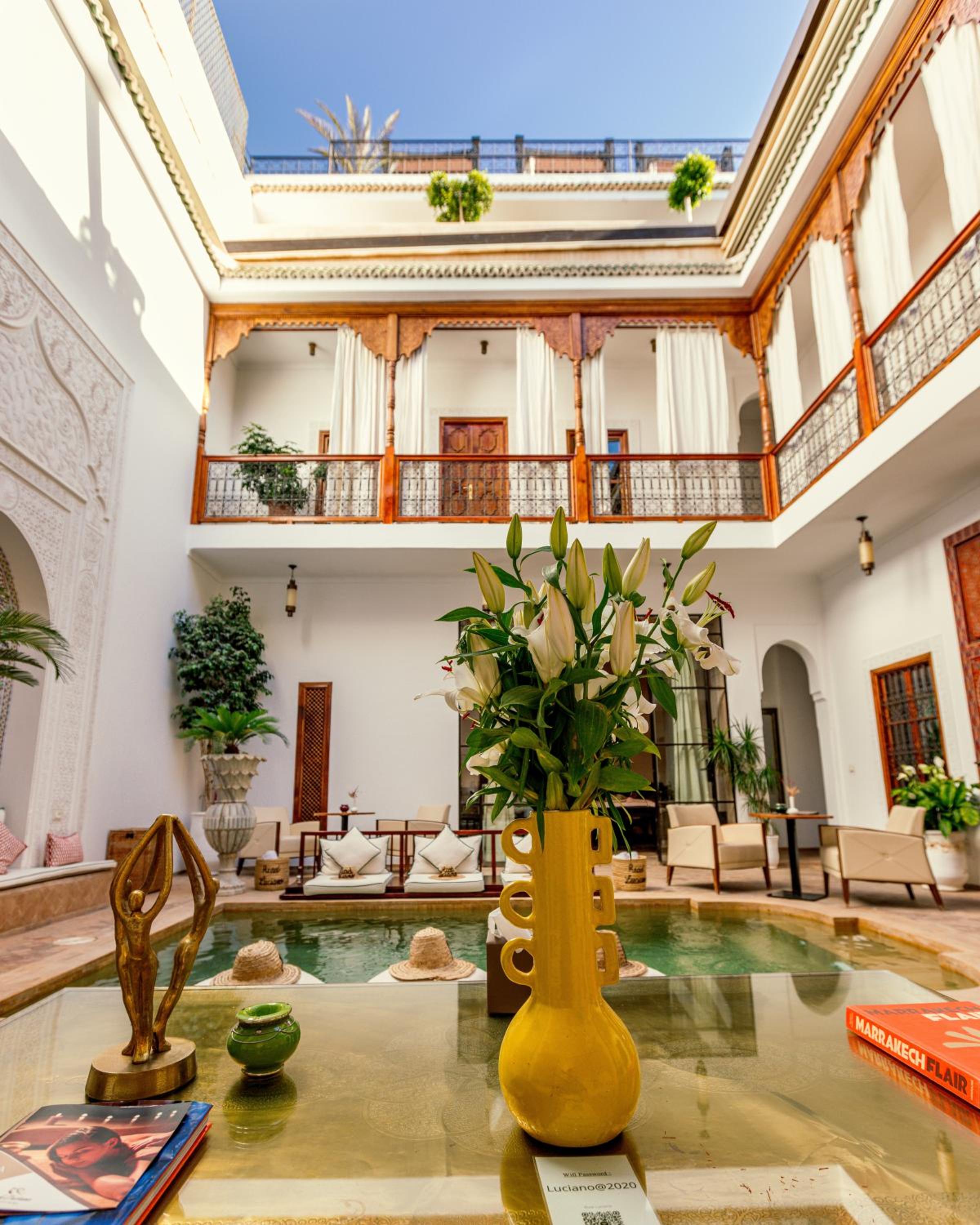 lounge