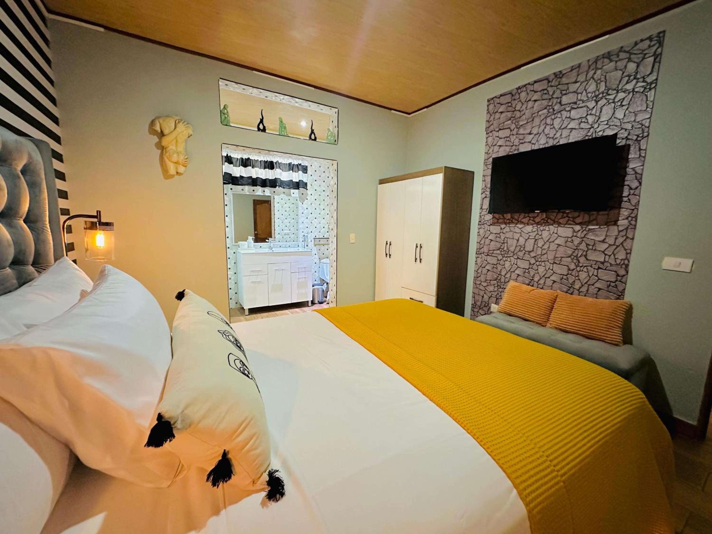 Enjoy Your Vacation at Tone'y House, photo 17