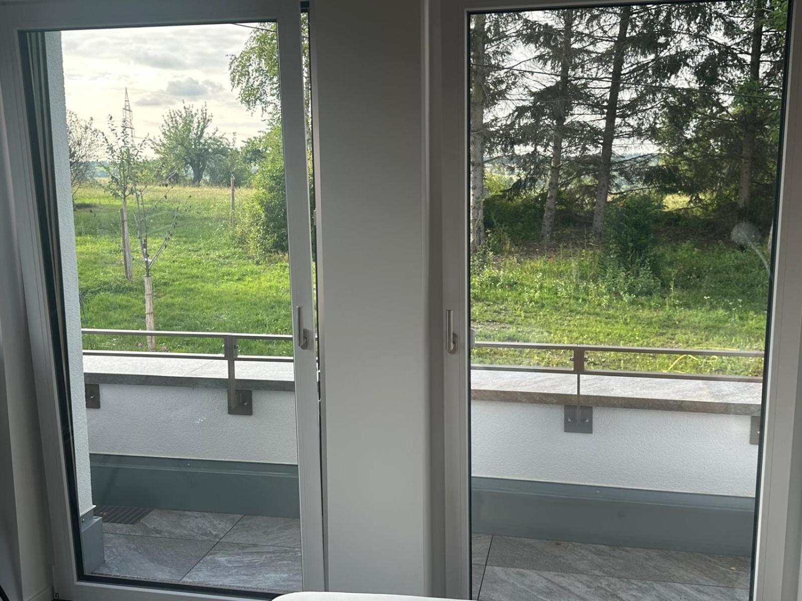 Ferienwohnung - Penthauswohnung Albblick, traumhafter Ausblick, ruhige Lage