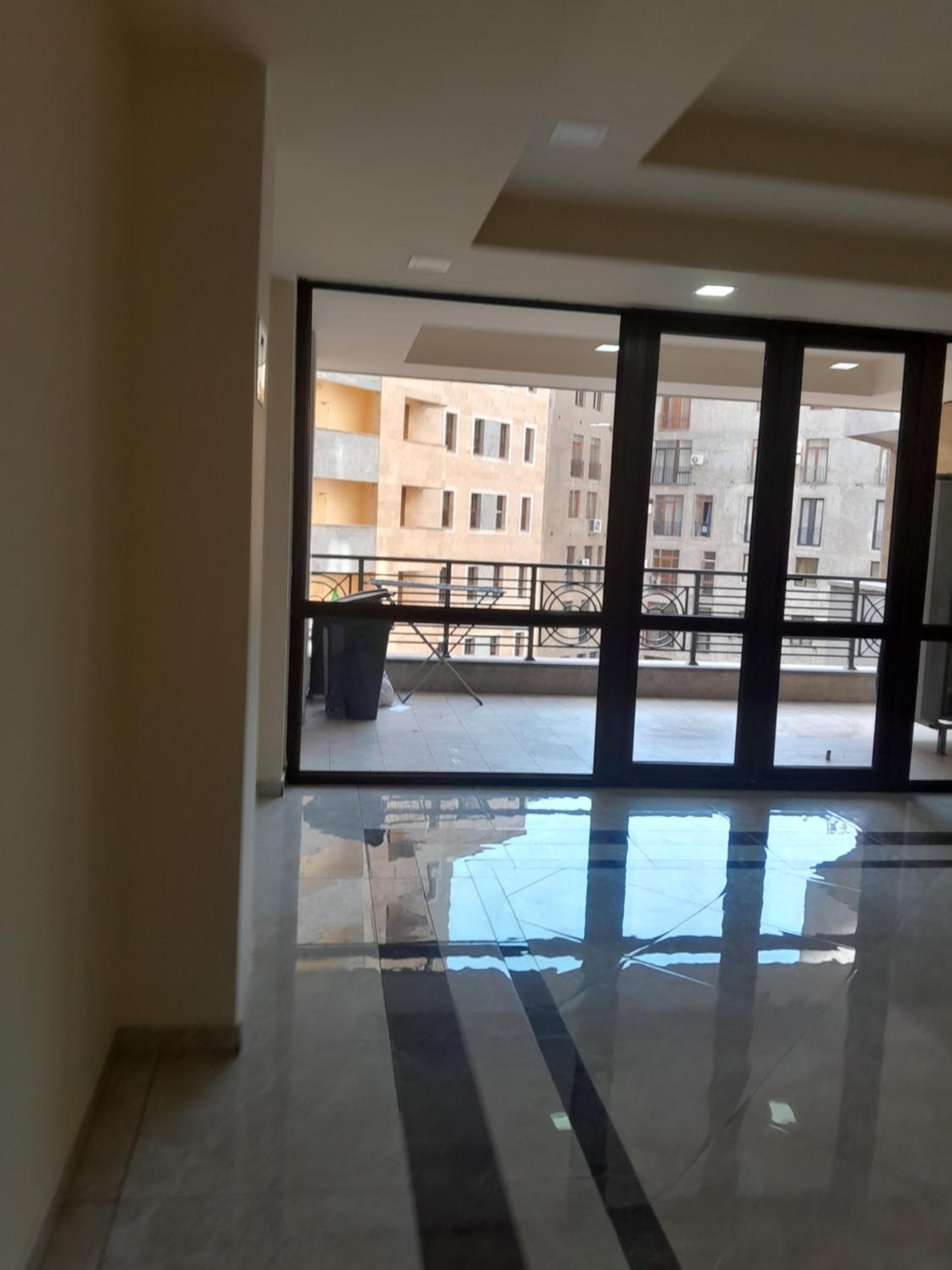 1bdr apartment in the center