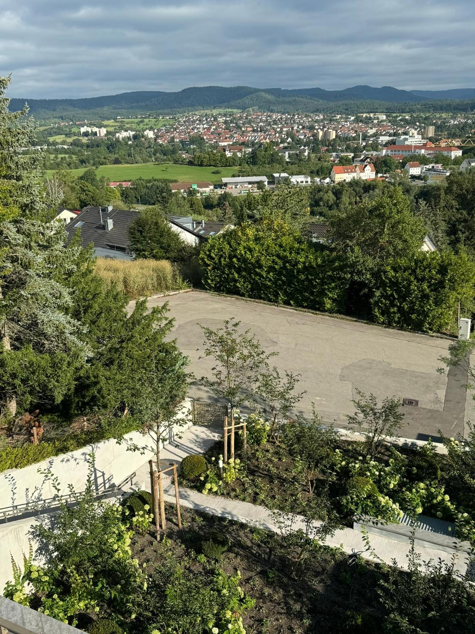 Ferienwohnung - Penthauswohnung Albblick, traumhafter Ausblick, ruhige Lage