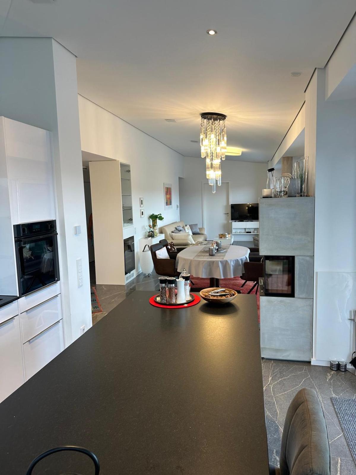 Ferienwohnung - Penthauswohnung Albblick, traumhafter Ausblick, ruhige Lage