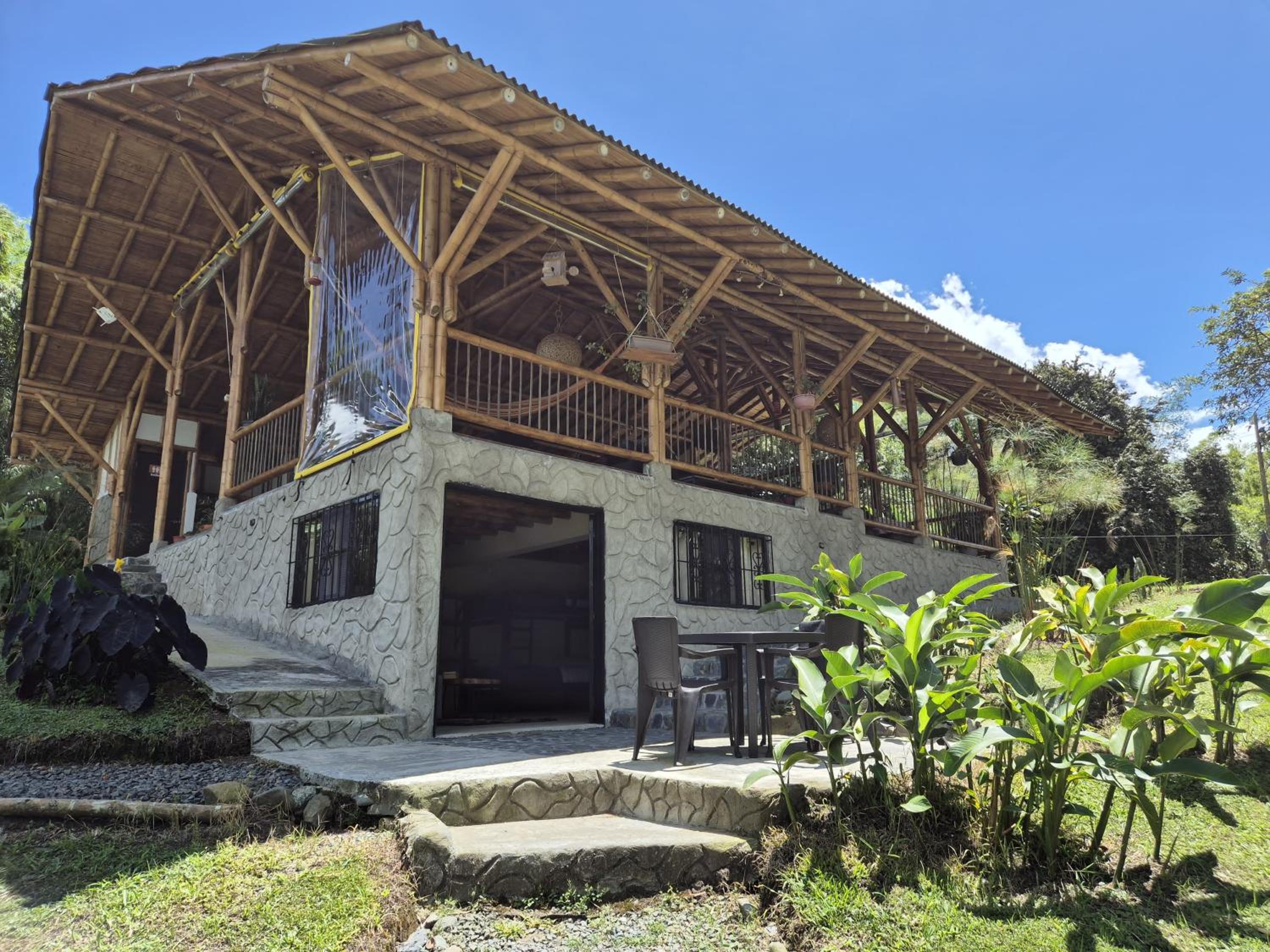 Bhutan Filandia