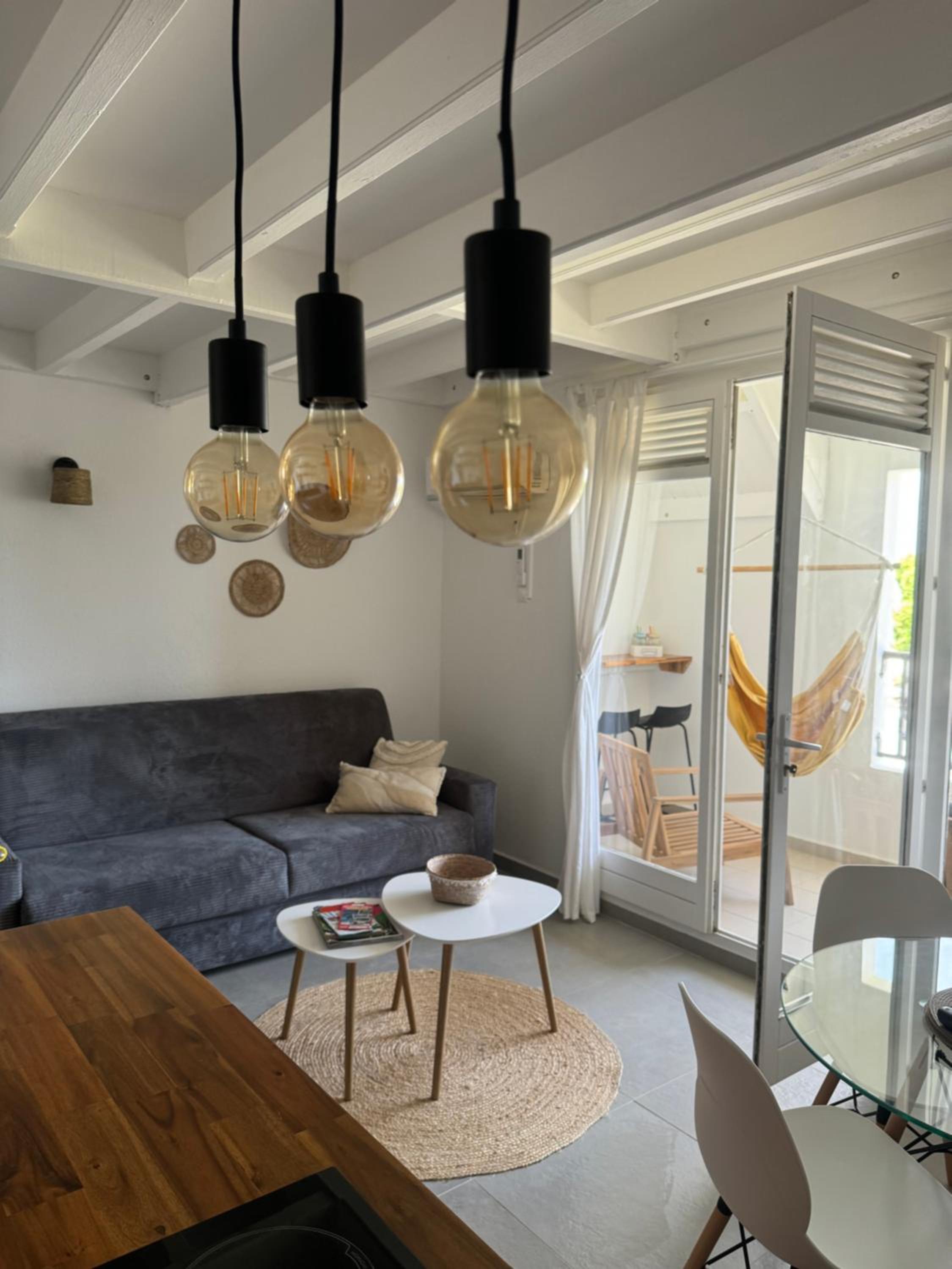 Duplex vue mer - piscine - 5 min des plages