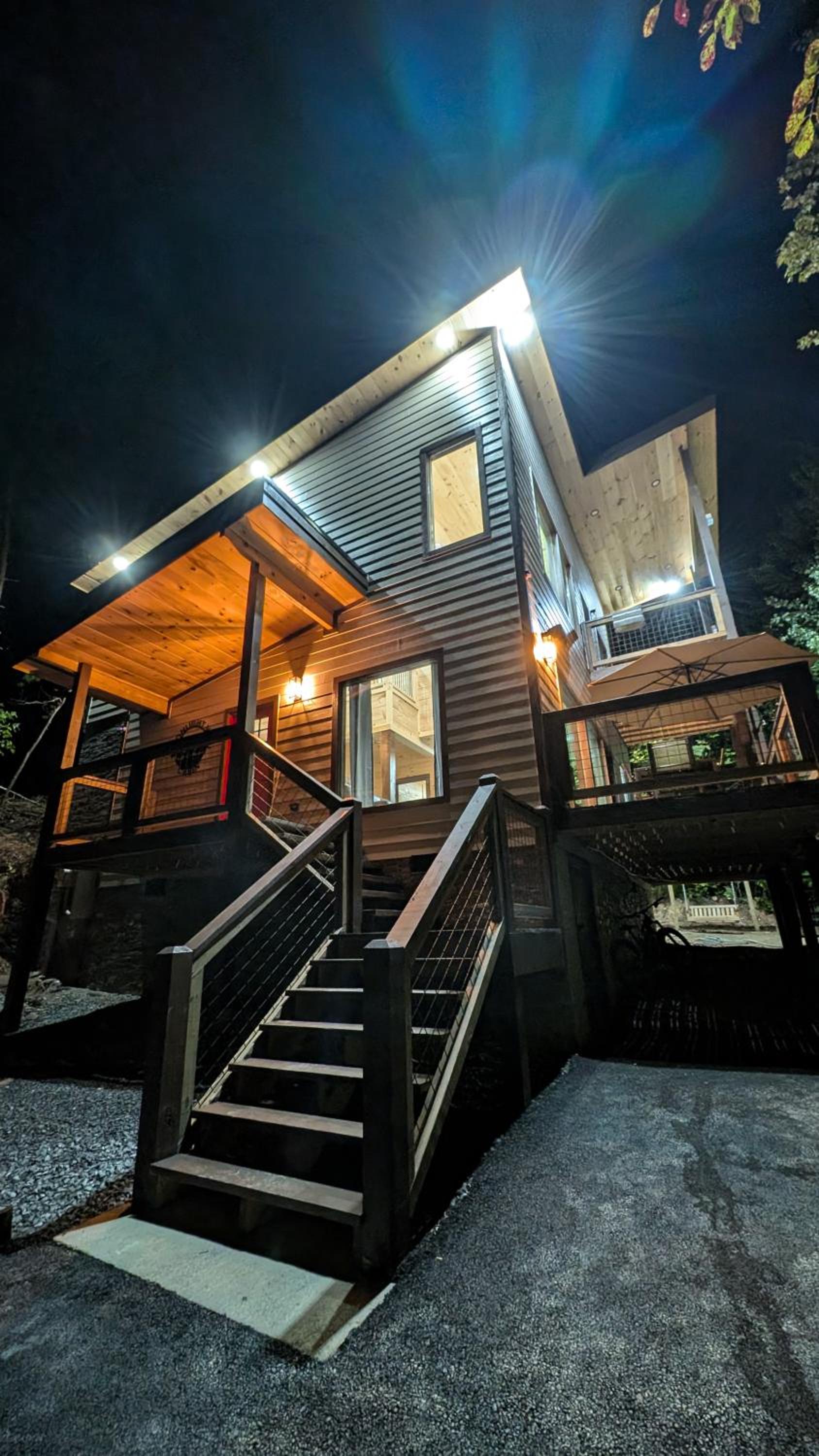 Beautiful! Moonlight view Luxury cabin view 3