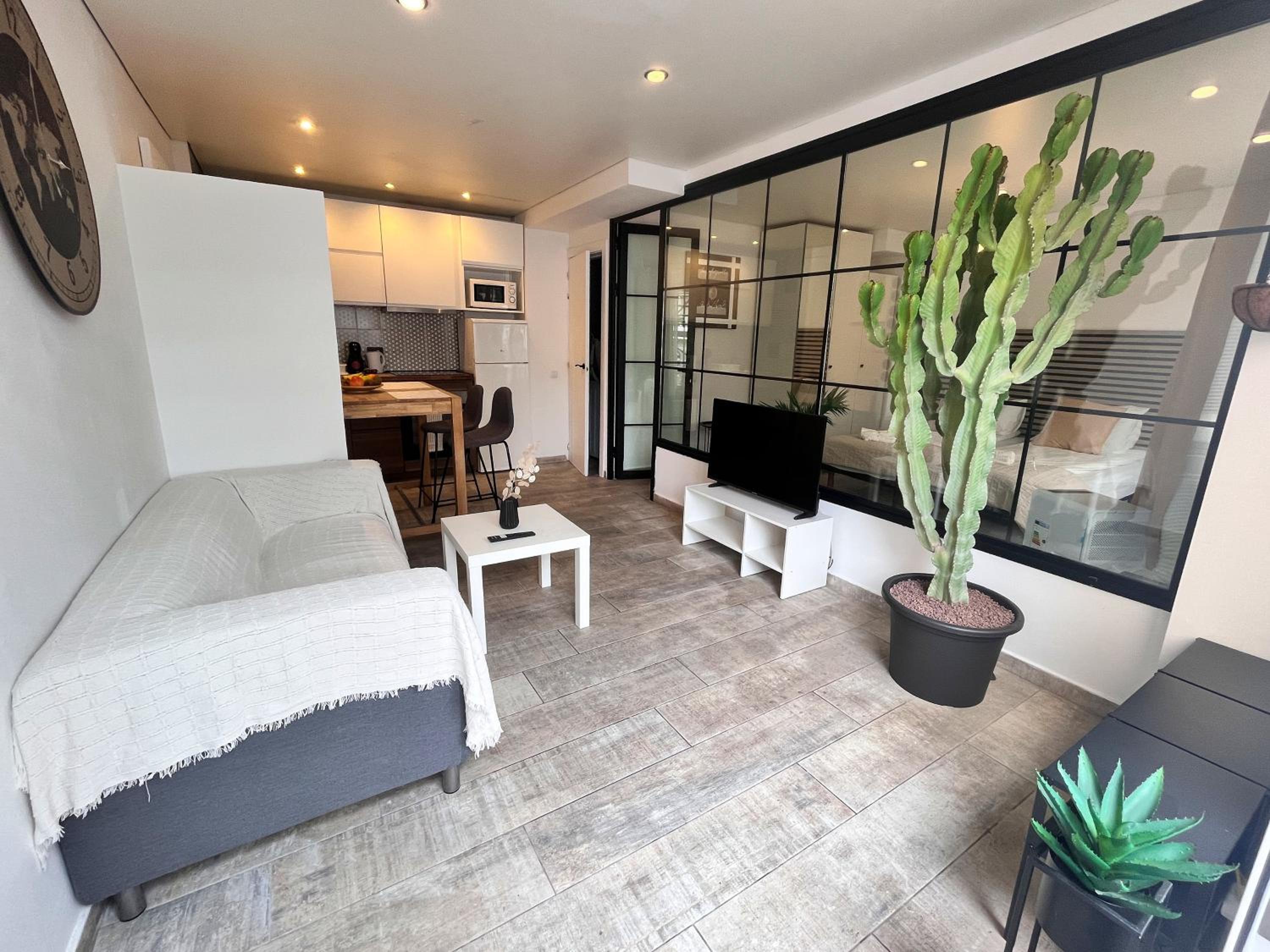 Cactus Apartment