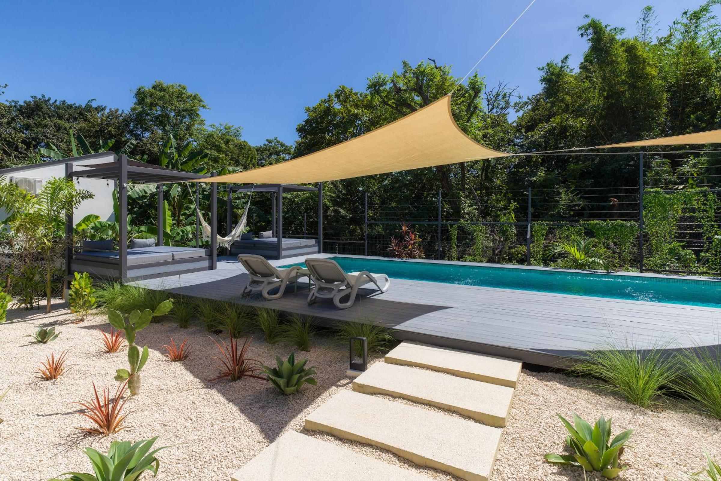 Casa Bo Jungle - Steps to Tamarindo Beach - Surf Pool