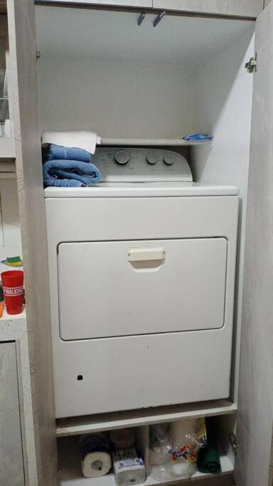 Departamento2, amplio y elegante en urbanización