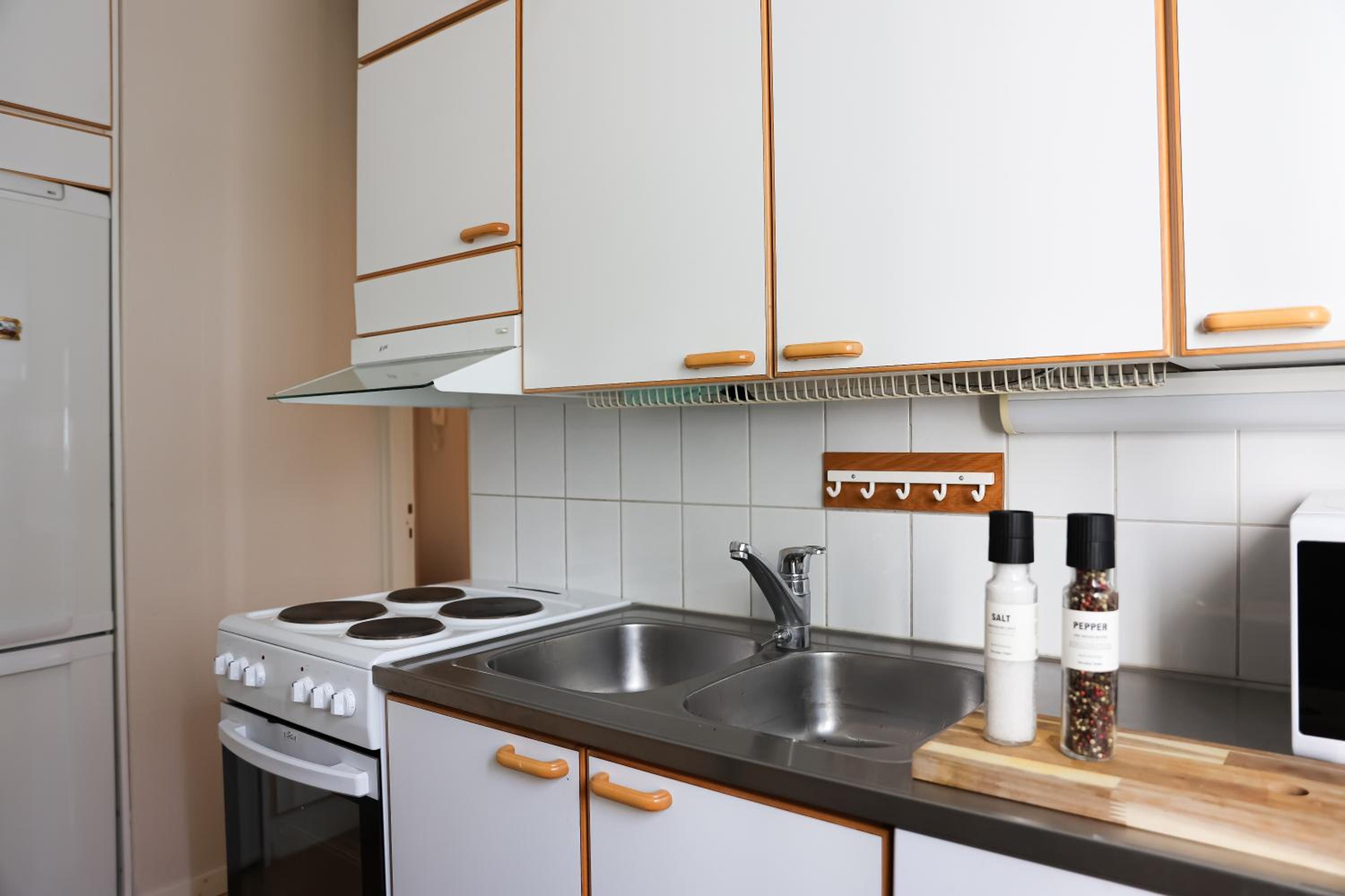 Cozy City Condo by BookLapland