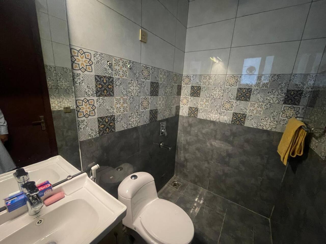Smart BHK with Balcony view 4