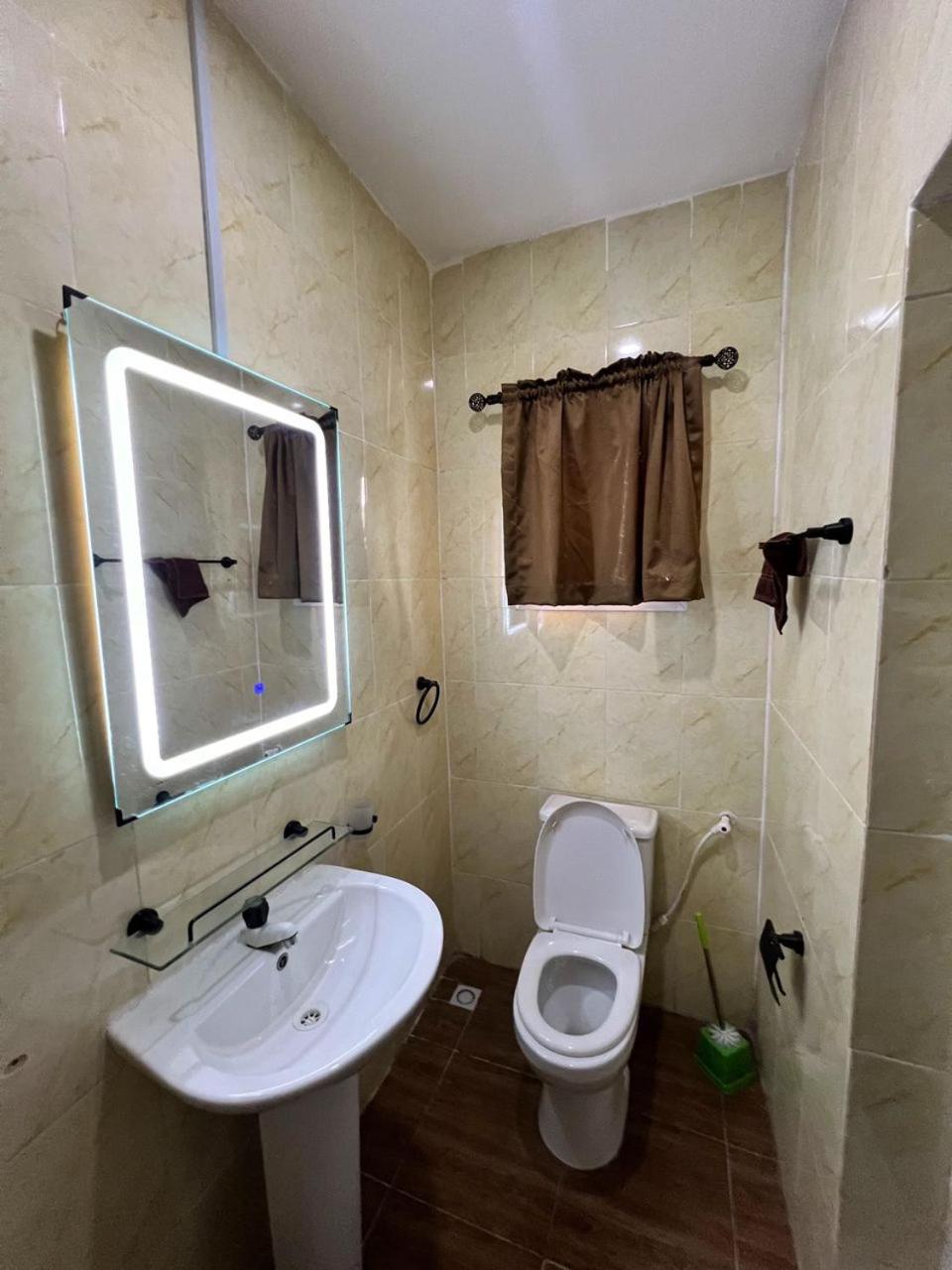 Cozy Studio Apartment, 24hrs light, Netflix, PS in Surulere, Lagos view 4