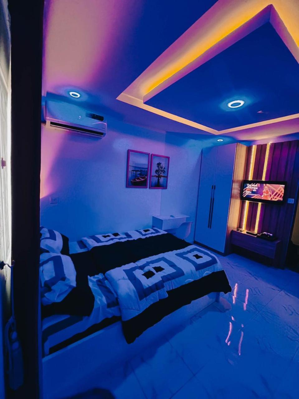 Cozy Studio Apartment, 24hrs light, Netflix, PS in Surulere, Lagos view 5