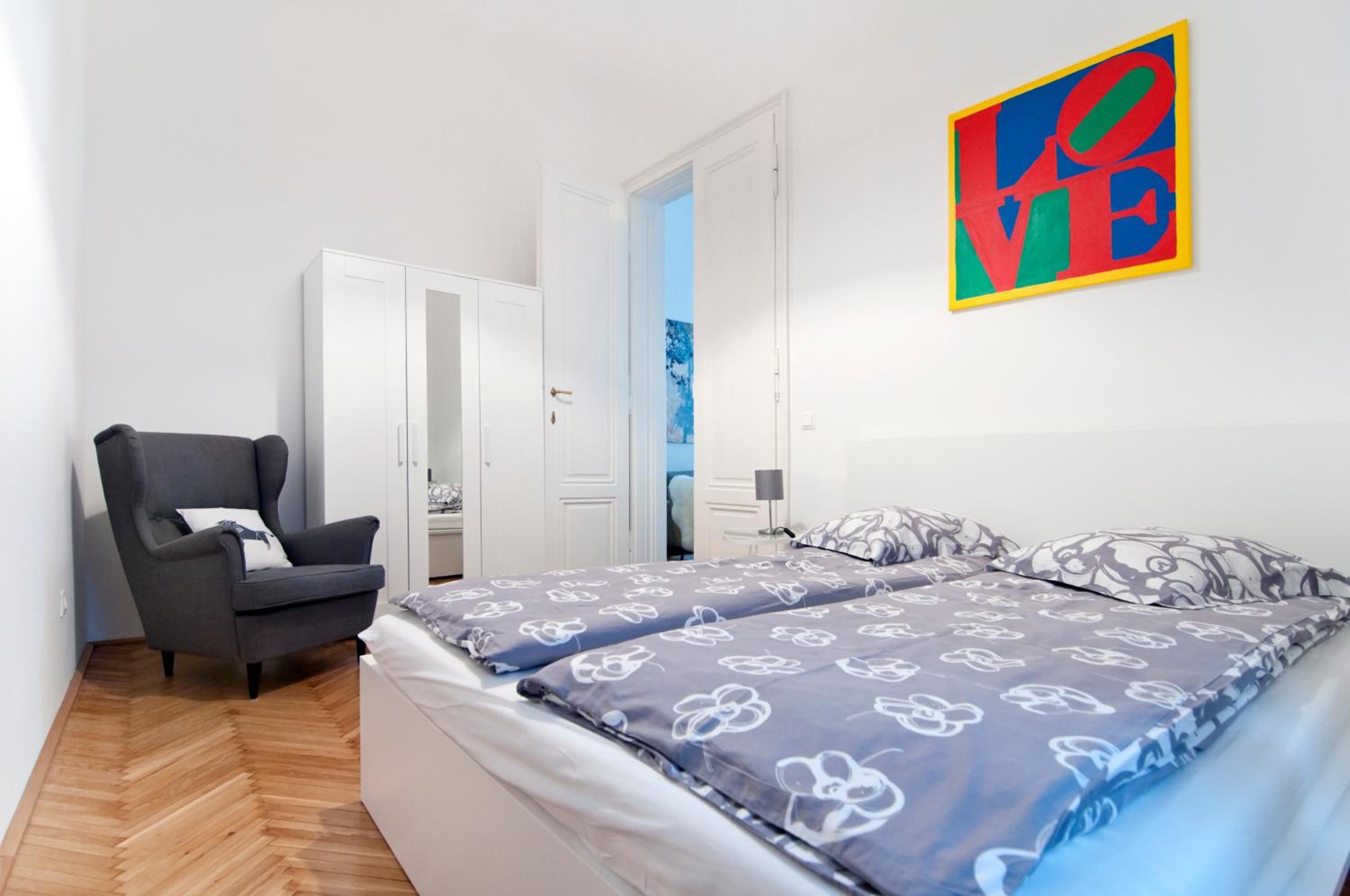 HeyMi Apartments Oper