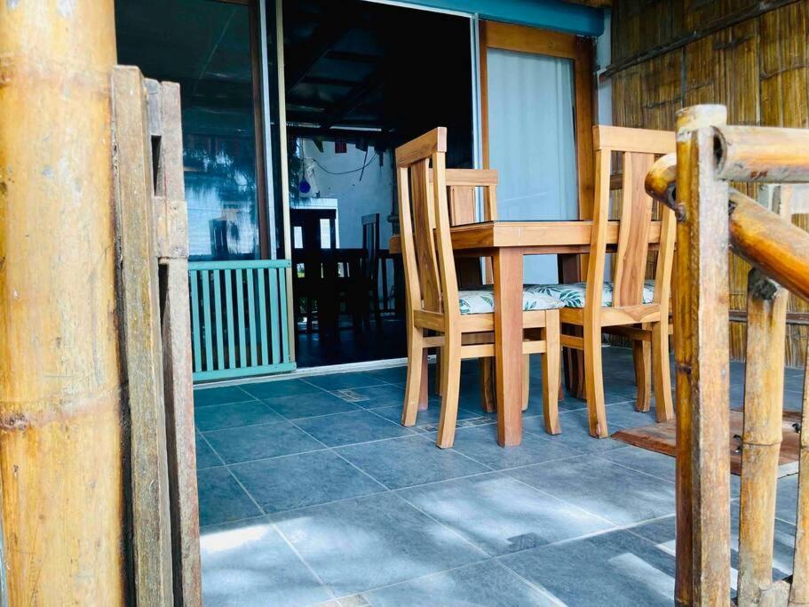 Donkey Den Guesthouse