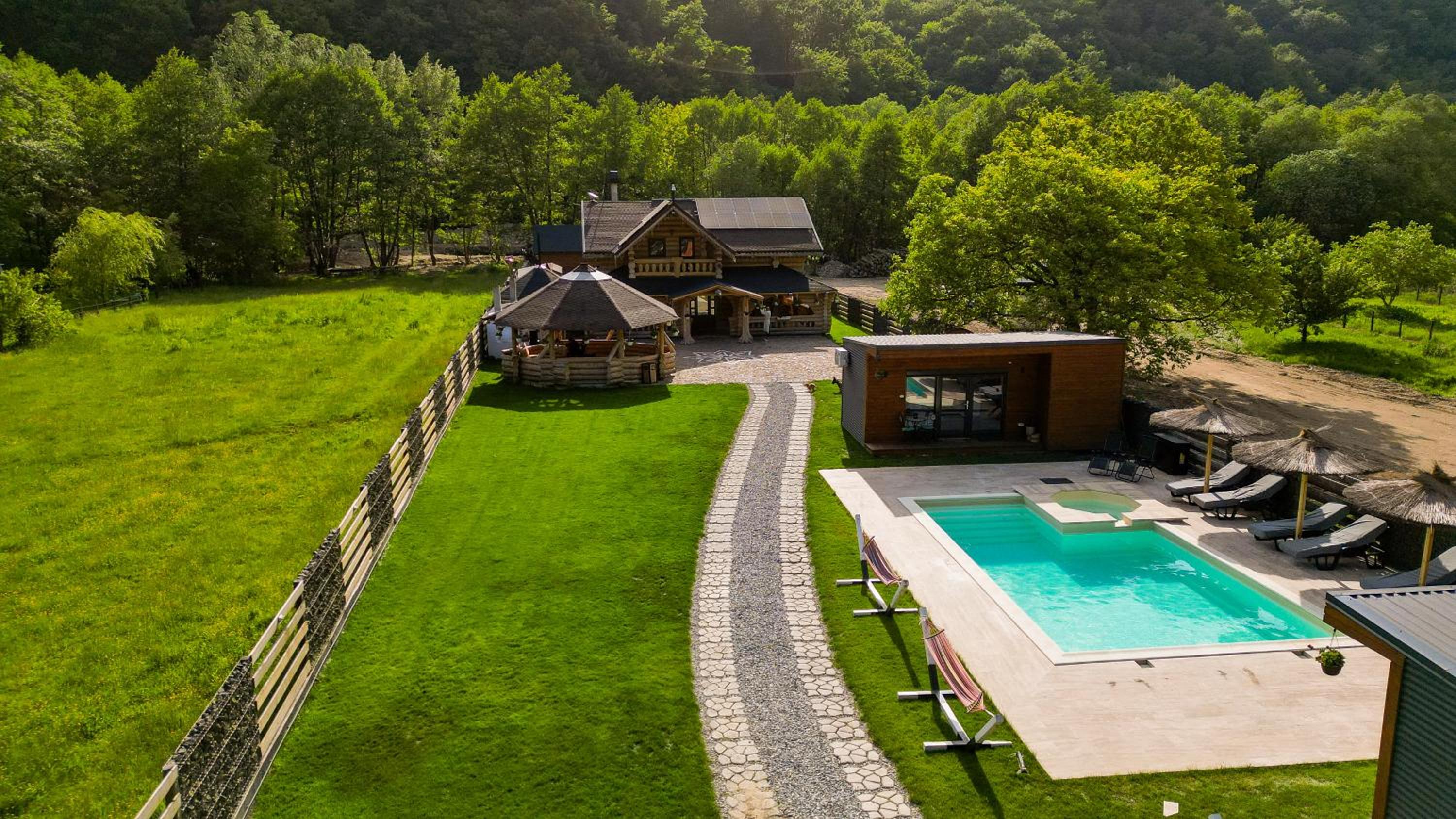 Wooden Chalet Retezat