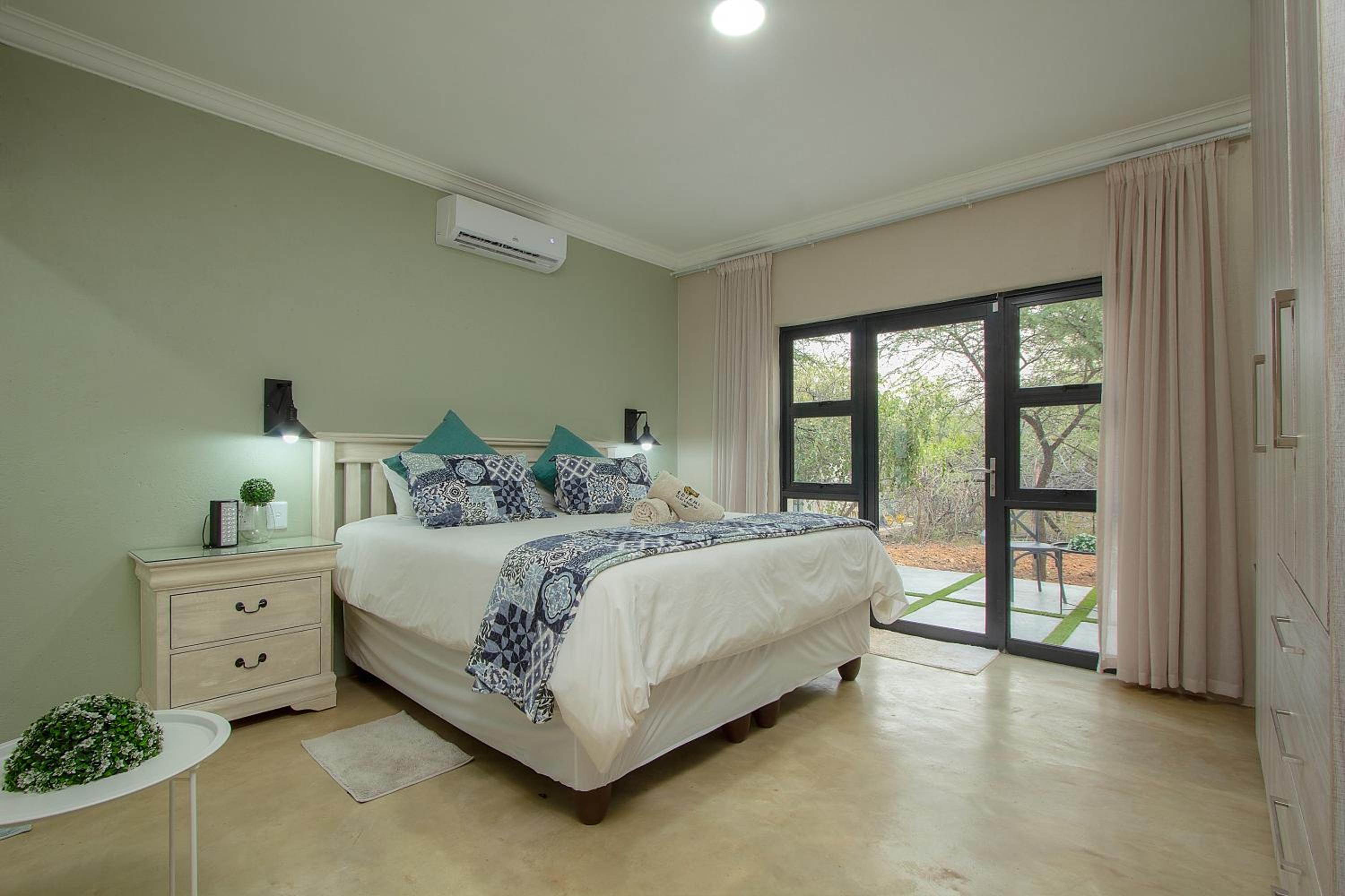 Photo 7
