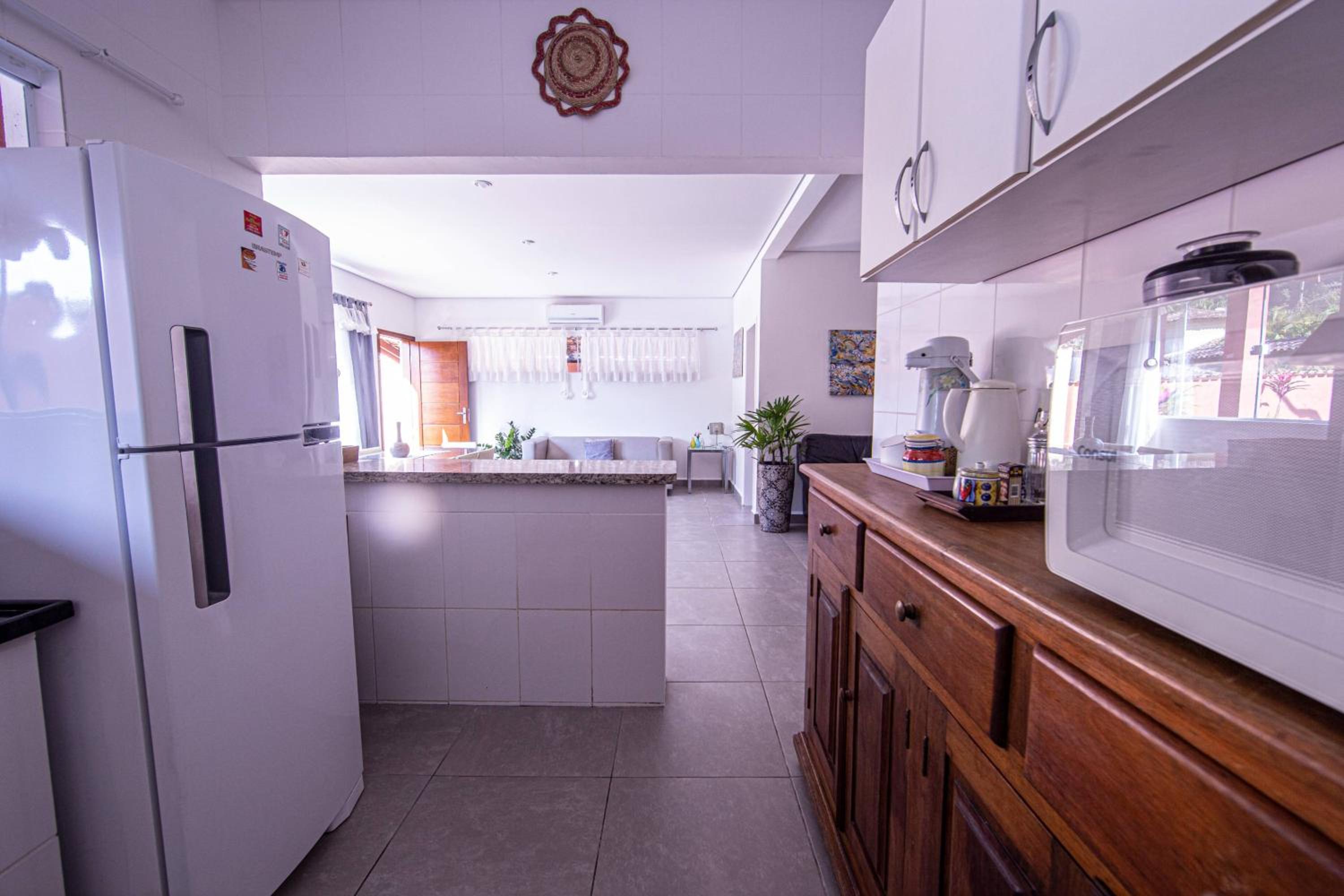 4 dorm com piscina a 350 m de Camburizinho