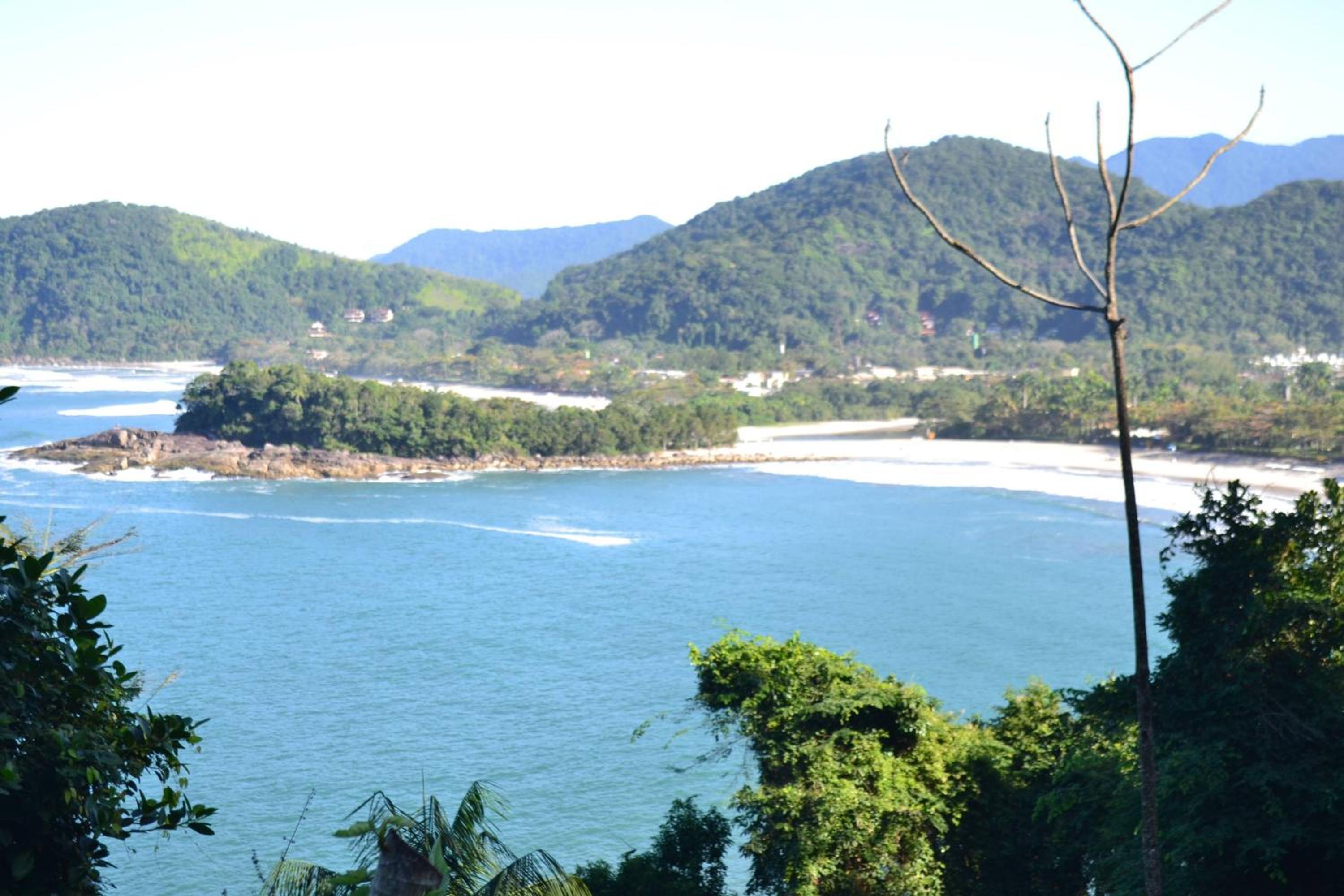 4 dorm com piscina a 350 m de Camburizinho