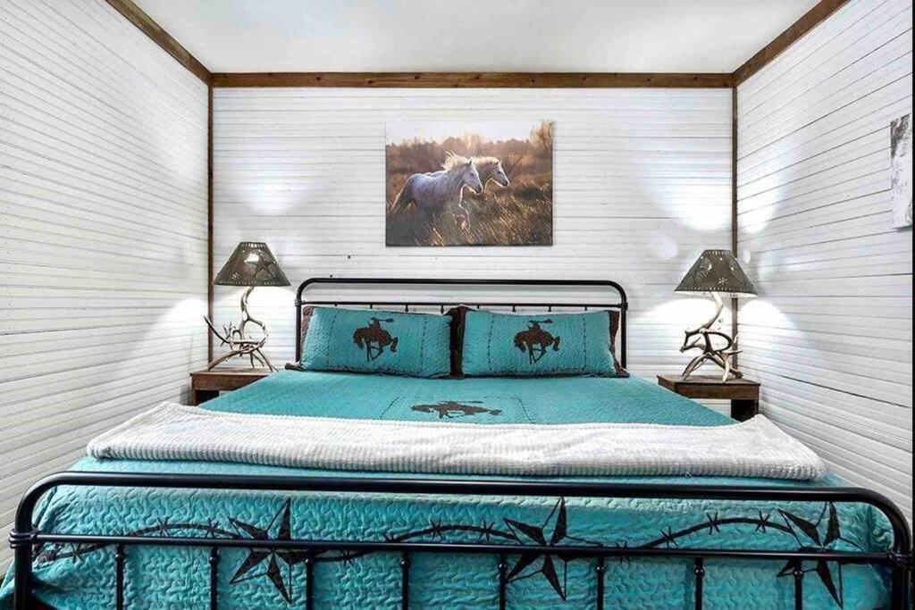 Guest, Vineyard, Longhorn & Ranch House at The Sanctuary