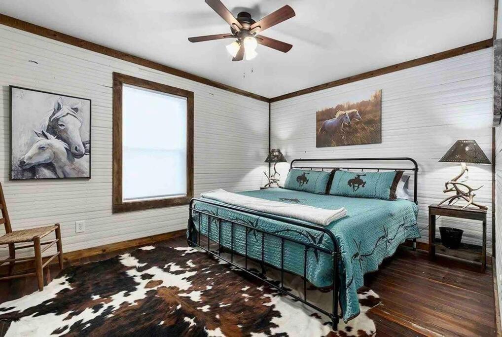 Guest, Vineyard, Longhorn & Ranch House at The Sanctuary