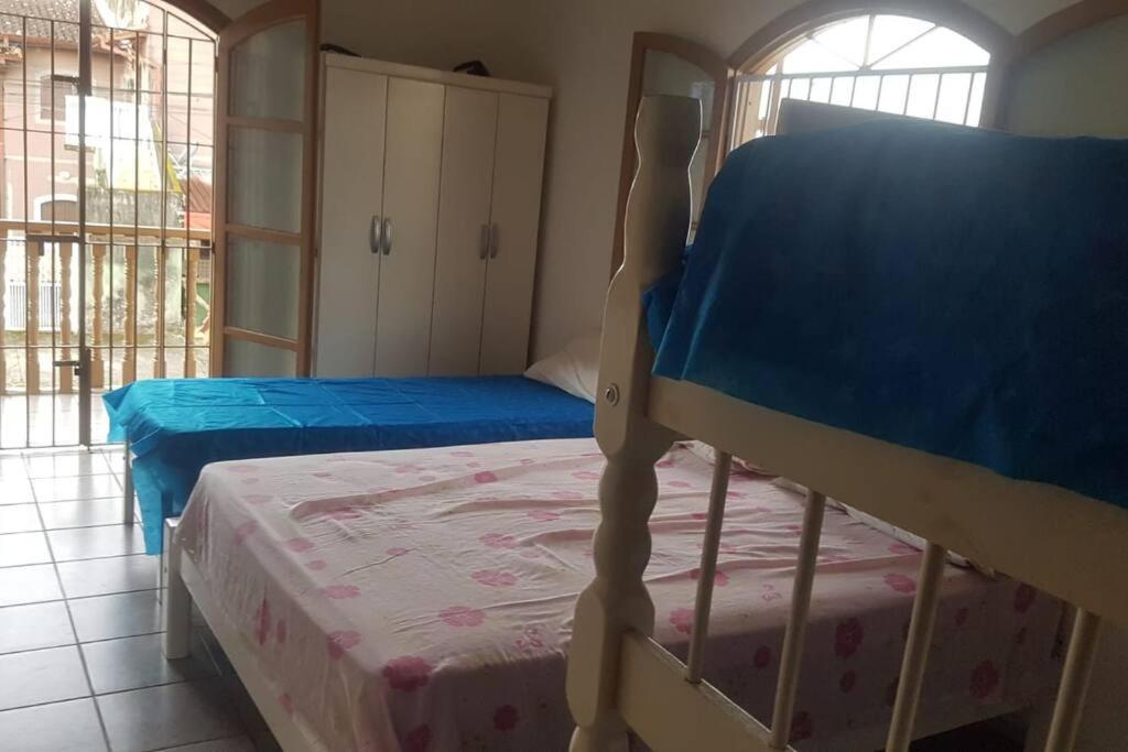 Casa pé na areia - Perequê Açu