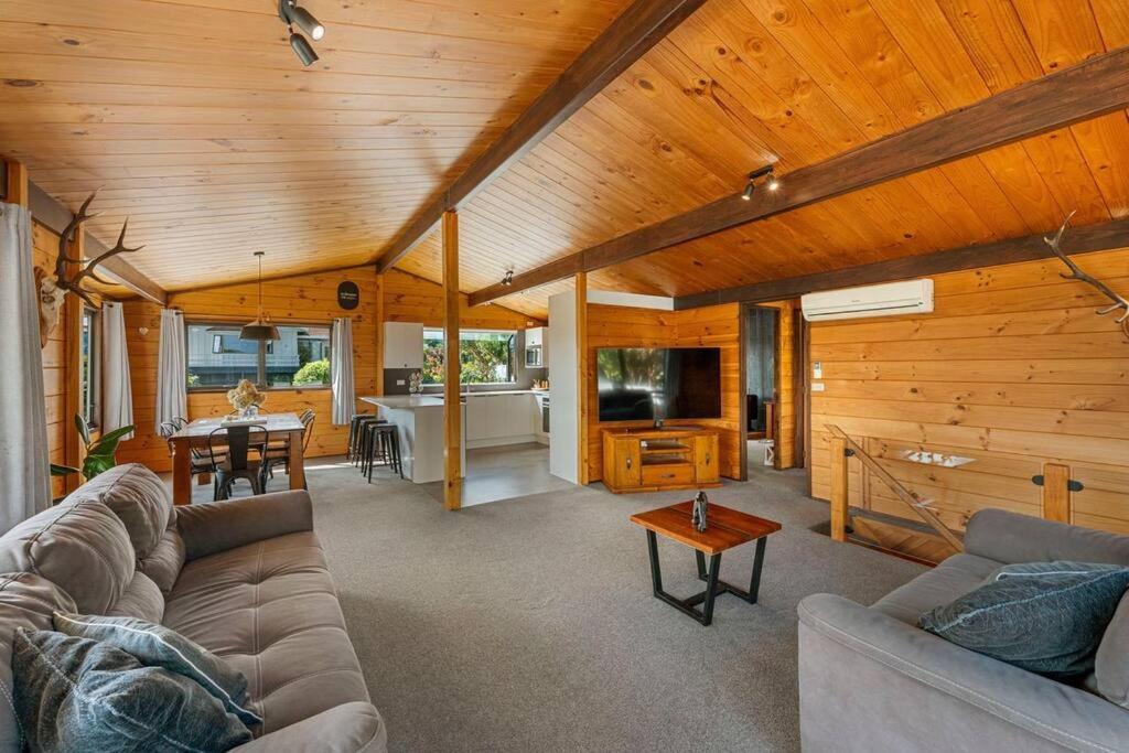 Spacious and Superb! view 4