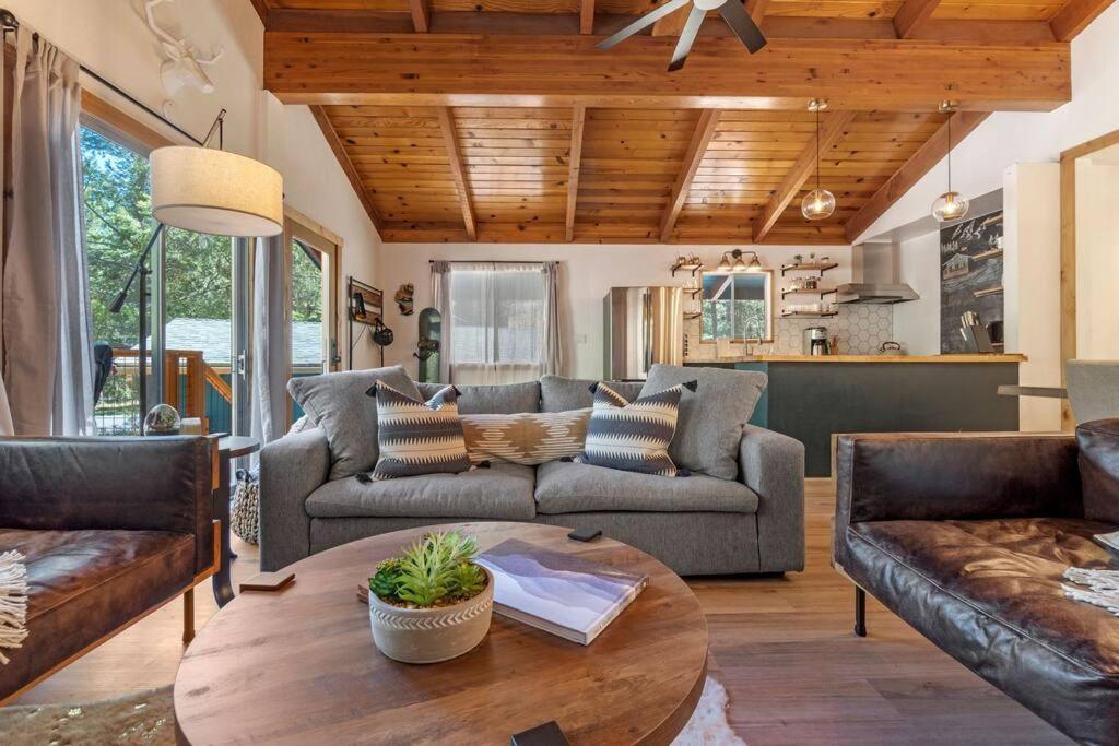 Lake Tahoe Vacations - Guadalupe Getaway - Pets - Hot Tub - AC - Property Image 32