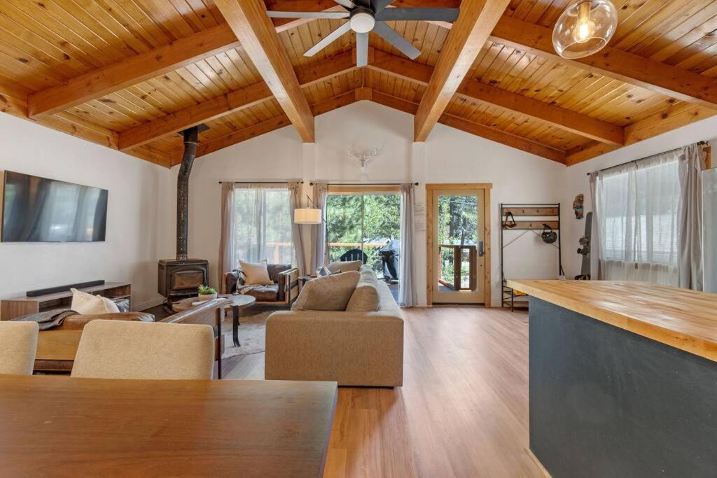 Lake Tahoe Vacations - Guadalupe Getaway - Pets - Hot Tub - AC - Property Image 20