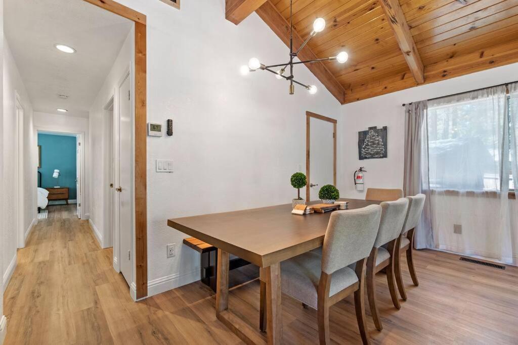 Lake Tahoe Vacations - Guadalupe Getaway - Pets - Hot Tub - AC - Property Image 19