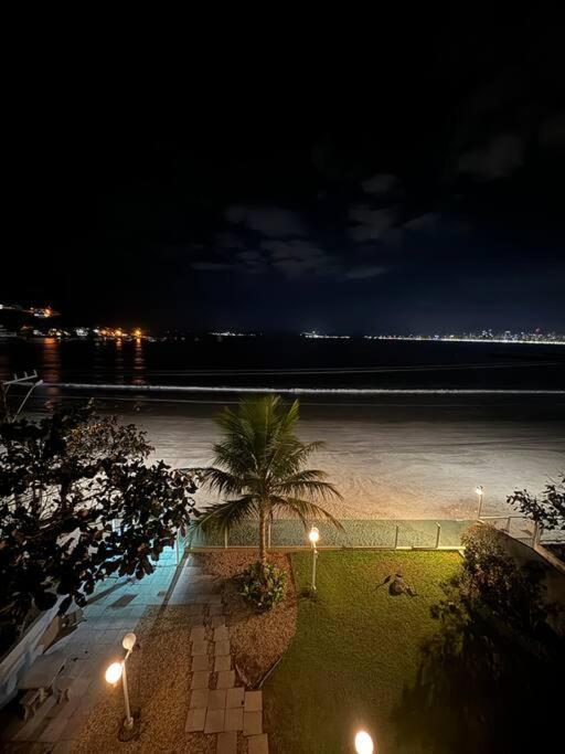 Ap pé na areia itapema frente mar