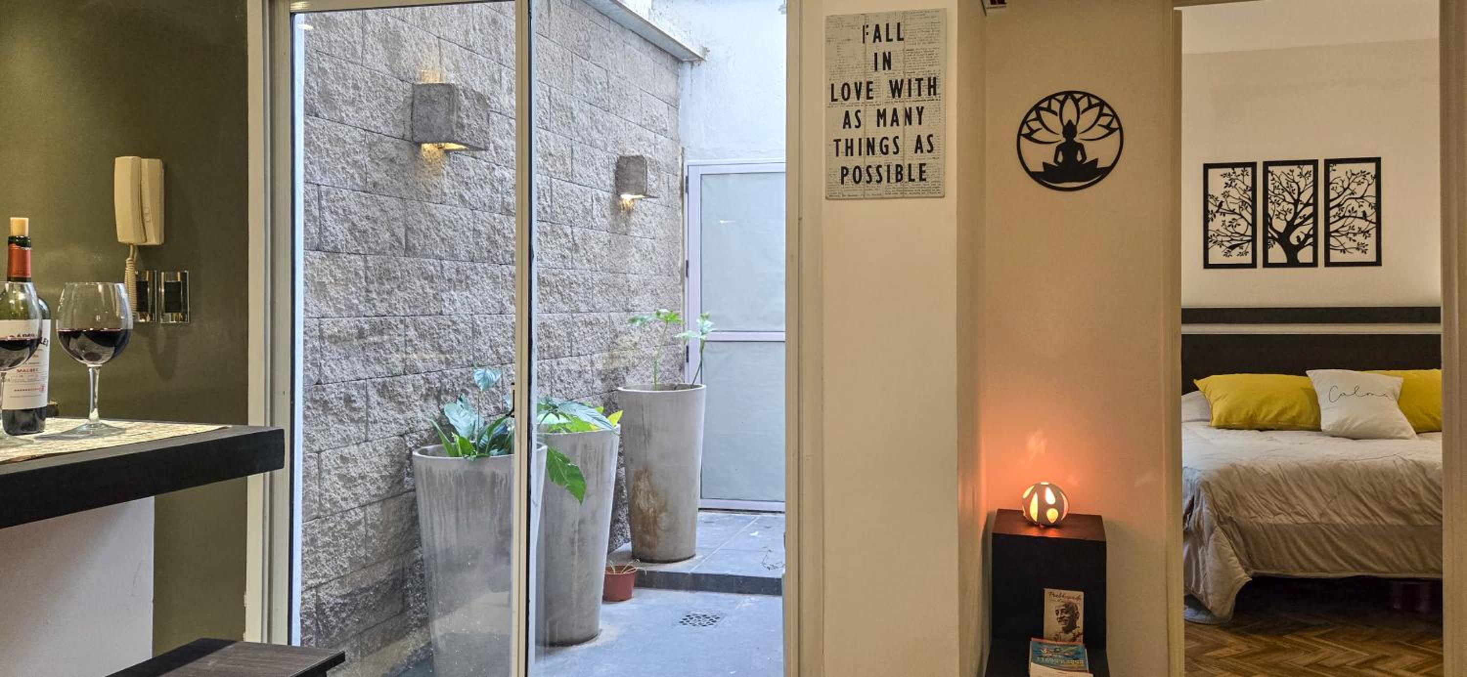 El refugio del héroe acogedor y cerca de todo
