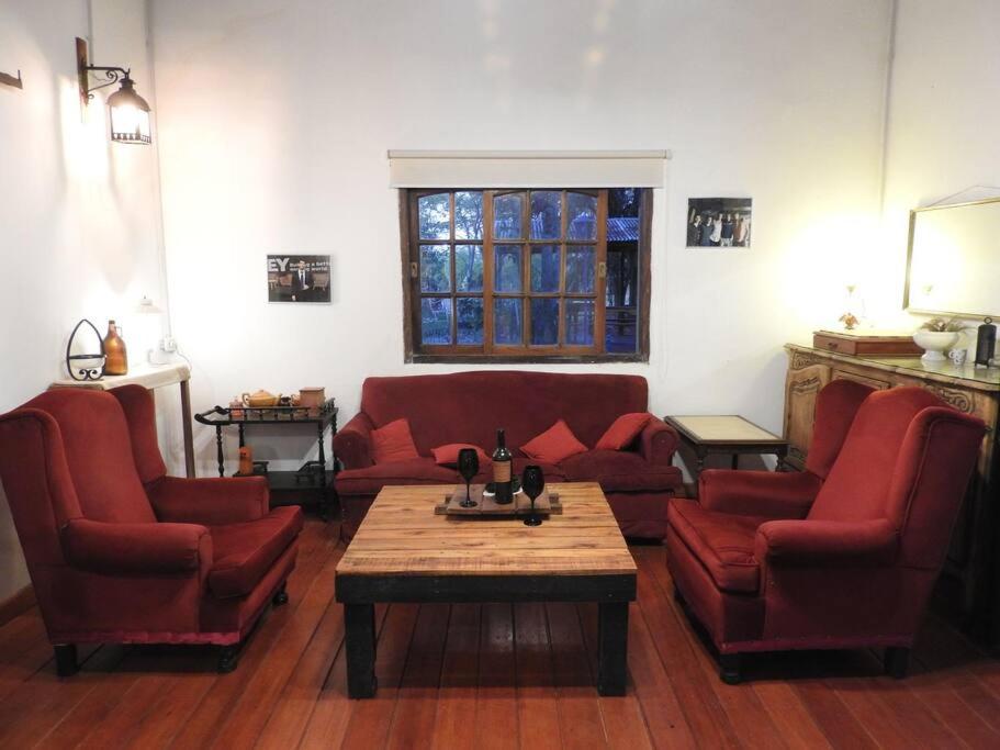 Casa Quinta con Pileta para hasta 8 Personas