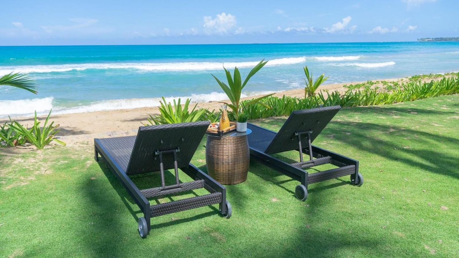 Villas Maranata Complex 5 Villas 3Brd FrontBeach view 2