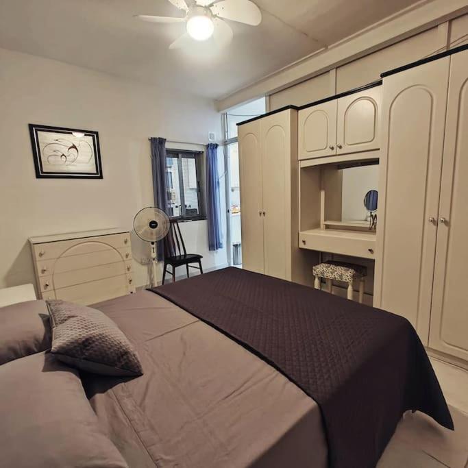Charming Apartment Steps From the Sea photo 2