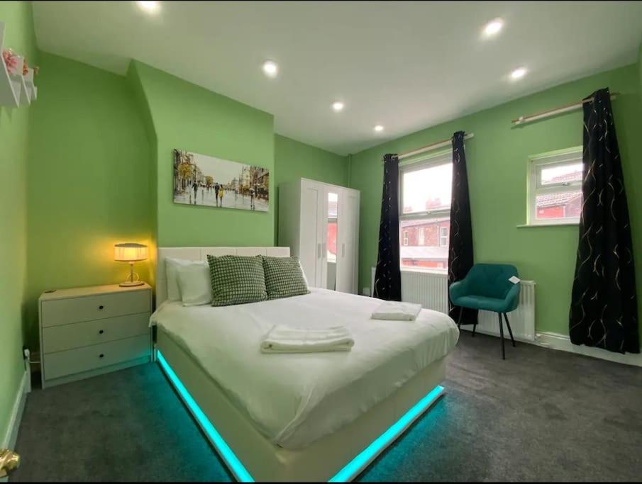 Beautiful 2 bed 1 bath home