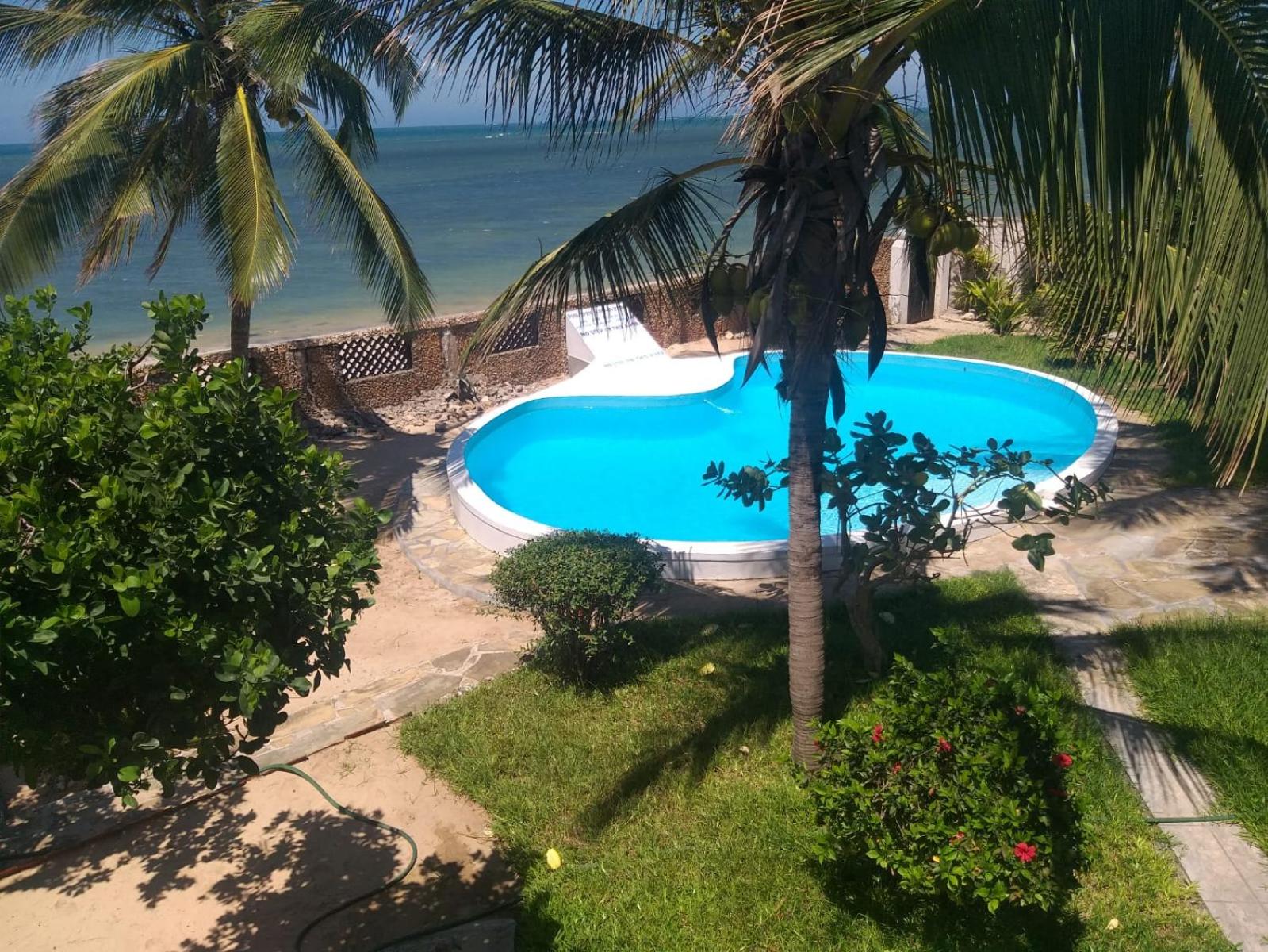 Dada Suites De Luxe Ocean Beachfront B&B view 3