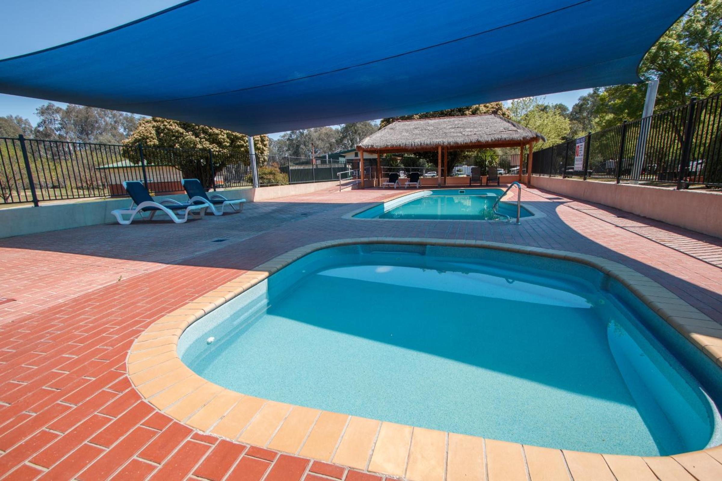 Painters Island Holiday Park