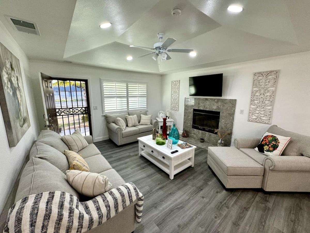 Remodeled 1 Acre Ranch Home in Madera view 4